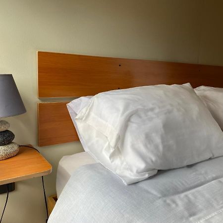 Hostal Los Pioneros Puerto Natales Eksteriør billede