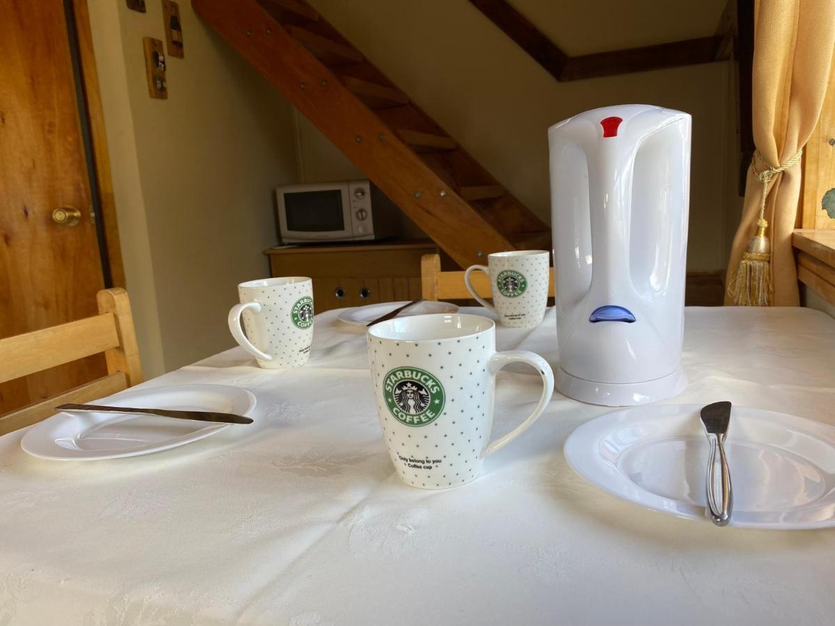 Hostal Los Pioneros Puerto Natales Eksteriør billede