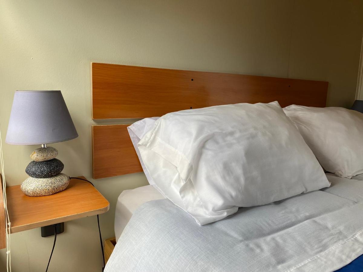 Hostal Los Pioneros Puerto Natales Eksteriør billede