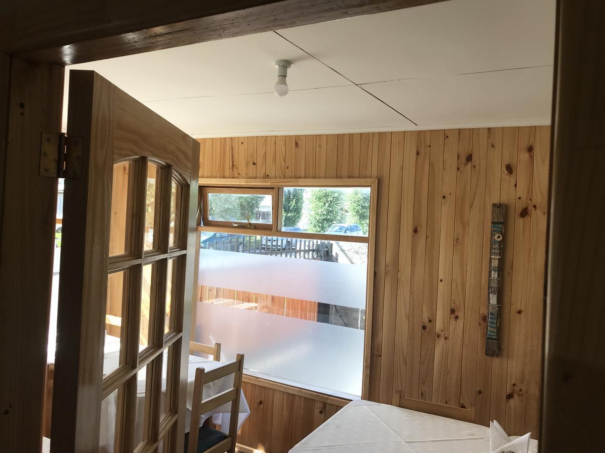 Hostal Los Pioneros Puerto Natales Eksteriør billede