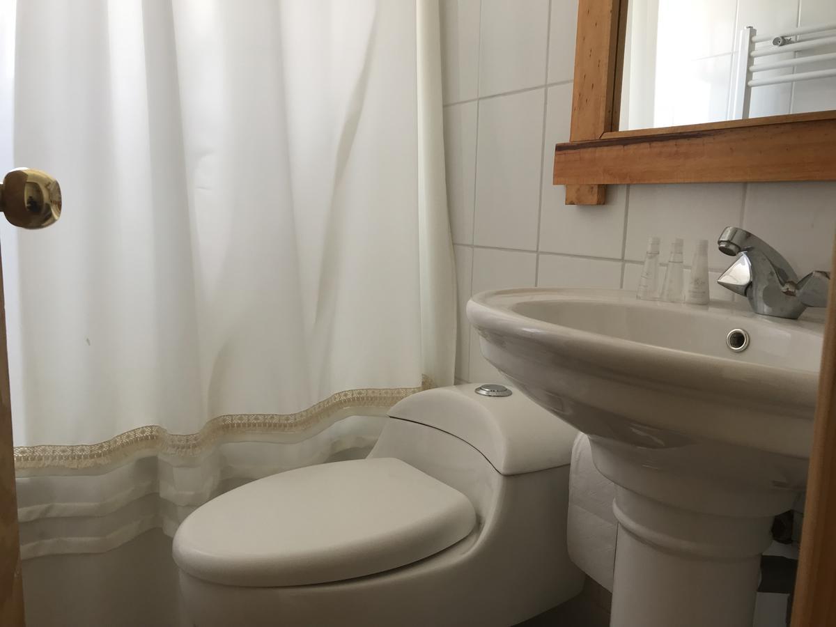 Hostal Los Pioneros Puerto Natales Eksteriør billede