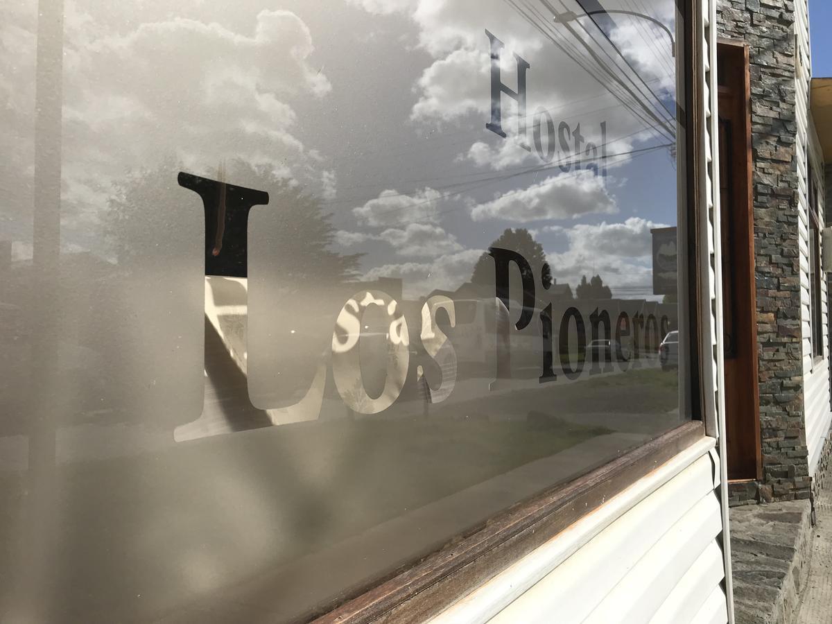 Hostal Los Pioneros Puerto Natales Eksteriør billede